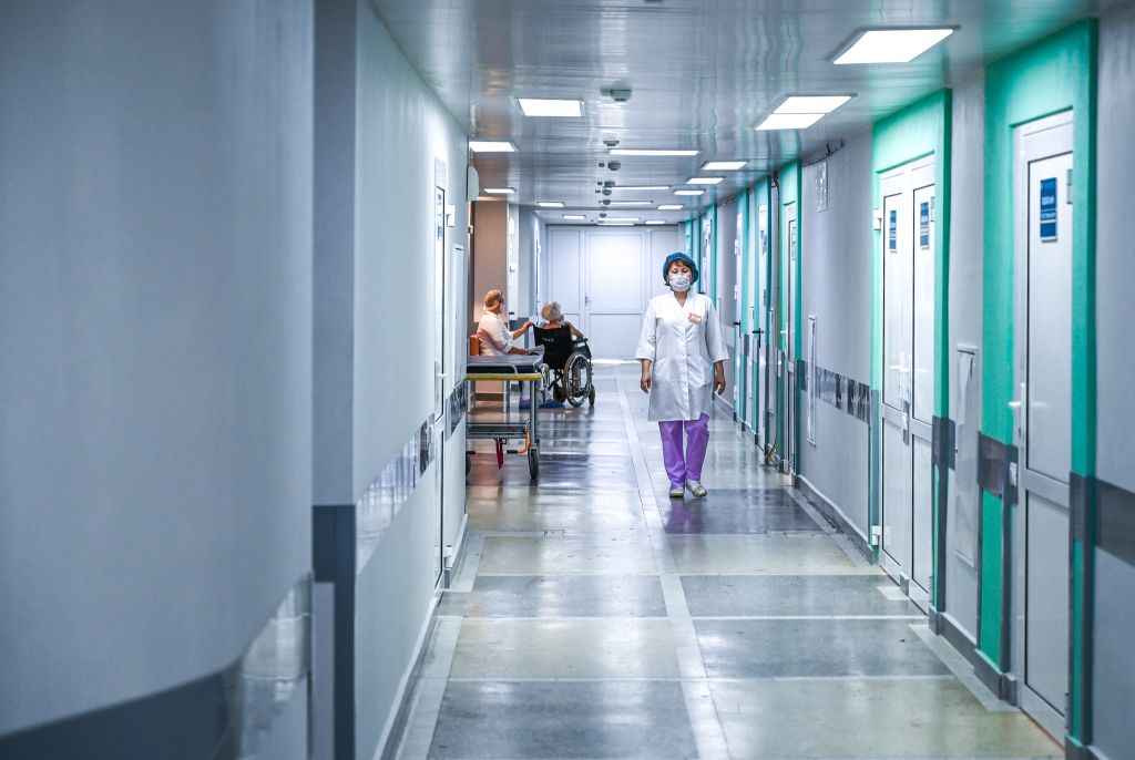 Длинные выходные привели к резкому снижению заболеваемости ОРВИ на Южном Урале   gubernia74 ru articles news 1138082 Региональное управление Роспотребнадзора зафиксировало существенное снижение заболеваемости острыми респираторными вирусными инфекциями ОРВИ и гриппом число заболевших уменьшилось на 77 Специалисты отмечают что причиной такой динамики стали длинные выходные   t me chgub