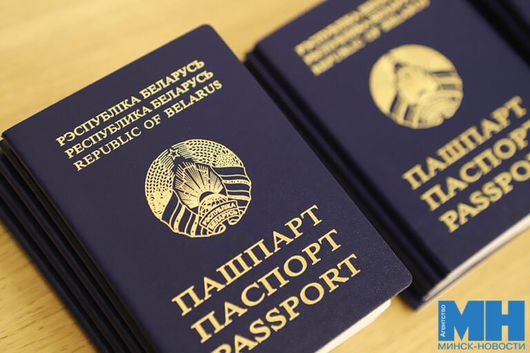 С 11 февраля справка из военкомата будет обязательной при замене паспорта и водительского удостоверения Военные комиссариаты и их обособленные подразделения будут выдавать документ всем мужчинам в возрасте от 18 до 27 лет бесплатно не позднее одного рабочего дня Для этого нужно обратится в военный комиссариат или его обособленное подразделение по месту жительства Минск Новости MINSKNEWS BY Telegram Viber FB VK Inst TikTok YouTube