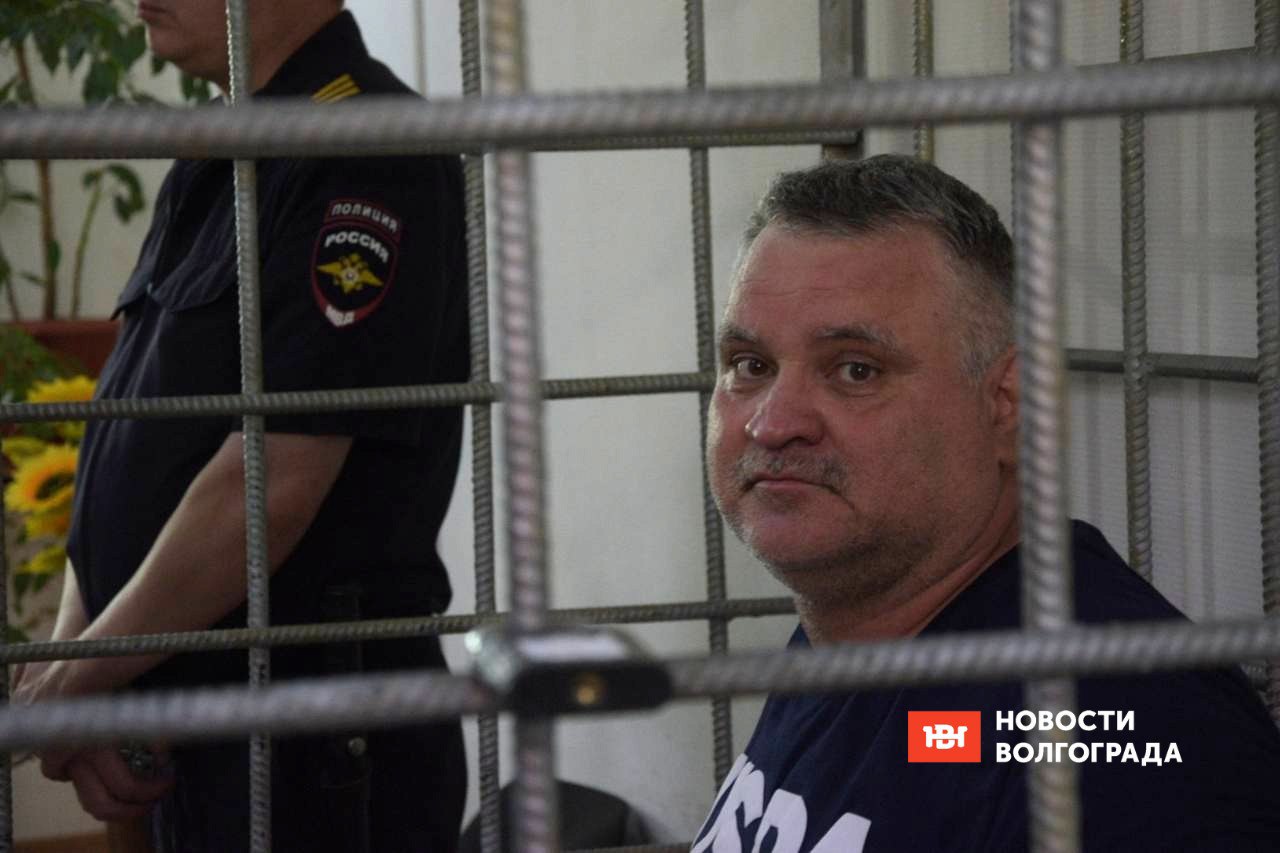 Михаил Серенко в Волгограде отправлен в СИЗО до 18 сентября в качестве меры пресечения Постановление в законную силу не вступило и может быть обжаловано в апелляционном порядке. Подписаться