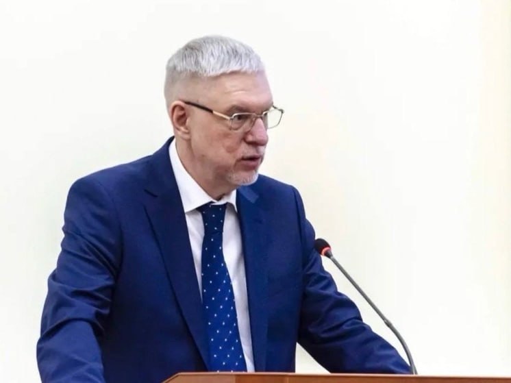 Виталий Золотухин стал заместителем главы Ростова по экономике Виталий Золотухин стал заместителем главы Ростова по экономике. Об этом объявил глава города Александр Скрябин в своём телеграм-канале. Ранее Золотухин замещал должность заместителя директора Департамента имущественно-земельных отношений Ростова. Интересно, что до назначения Виталий Золотухин был одним из претендентов на пост главы города Ростова, конкурируя с Александром Скрябиным. Однако победу в конкурсе одержал Скрябин. Подписаться на "Новости Ростова" Прислать новость