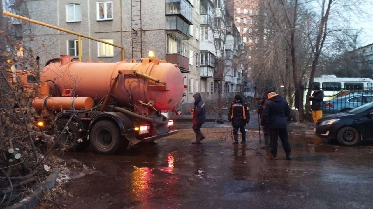 В Челябинске МУП «ПОВВ» будет круглосуточно работать в праздники  Поддержание стабильной работы систем водоснабжения и канализации в городе, в том числе во время новогодних праздников, – главная цель предприятия. Для этого будут задействованы все сотрудники, работающие по графику смен.