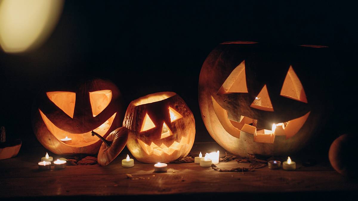 Милонов заявил что Хэллоуин в России должен регистрироваться законодательно Во всем мире 31 октября традиционно отмечают Хэллоуин однако в России идут споры о необходимости этого праздника Депутат Госдумы Виталий Милонов заявил что о Хэллоуине нужно говорить правду