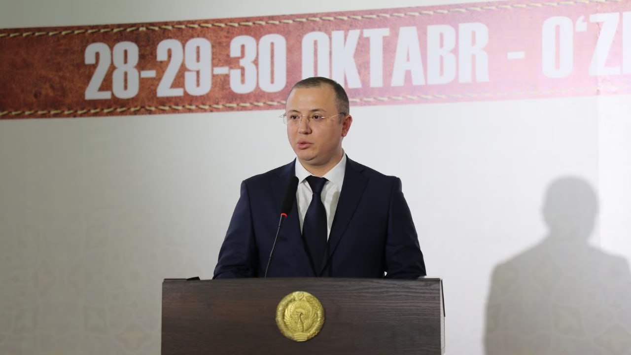 Президент освободил от должности главу ассоциации Узчармсаноат Шавкат Мирзиёев раскритиковал руководство ассоциации за недостаточную работу по внедрению новых стандартов в производство и неудовлетворительный план по экспорту   uznews uz ru news 107363 uznews