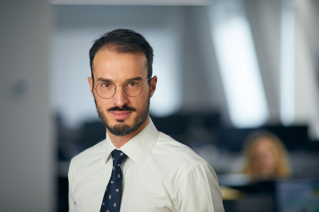 #cre_news В Coldy новый коммерческий директор На эту должность назначен Петр Кирилловский. До прихода в Coldy Петр занимал руководящие должности в ведущих российских девелоперских компаниях и подразделениях зарубежных фирм — таких как ФСК, Barkli и Vanke China. Подробнее: