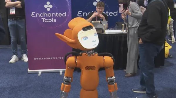 Китай обогнал США на рынке ИИ моделей с открытым кодом Согласно исследованию проведенному Массачусетским технологическим институтом и стартапом Hugging Face доля загрузок китайских открытых моделей искусственного интеллекта за год выросла до 17 а доля американских достигла 15 8 Китайские разработчики следующие принципу открытого исходного кода что позволяет бесплатно загружать изменять и интегрировать ИИ модели впервые обошли американских производителей Google Meta и OpenAI Китайская Панорама