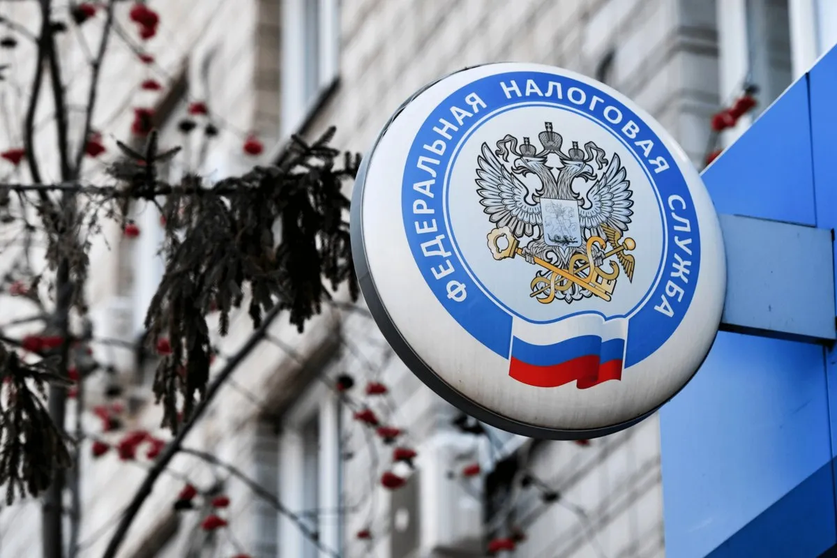 По итогам 2025 года налоговая нагрузка на бизнес выросла она составила 11 9 относительно выручки или 15 8 с учётом страховых взносов Среди отраслей лидирующих по налоговой нагрузке добыча полезных ископаемых сделки с недвижимостью производство продуктов напитков и табачных изделий а также административная деятельности и почтовые услуги vc ru money 2923082