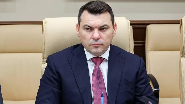 На Кубани задержали министра гражданской обороны и чрезвычайных ситуаций Краснодарского края Сергея Штрикова Его подозревают в превышении должностных полномочий сообщил источник РЕН ТВ РЕН ТВ ждет вас в MAX