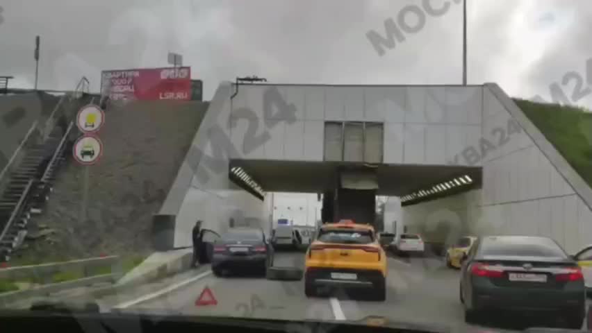 Трансформеры неожиданно появились в Москве