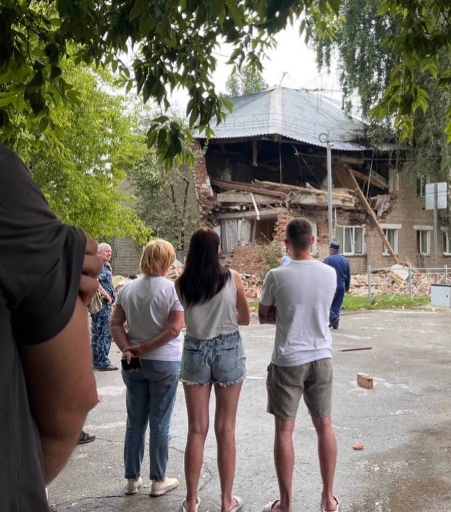 Взрыв газовоздушной смеси произошёл в многоквартирном доме под Новосибирском, сообщили в ГУ МЧС. Информации о пострадавших нет. Подпишись на «Говорит Москва»