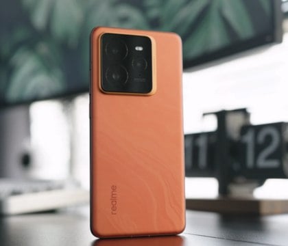 realme GT8 Pro может получить батарею на 8000 мА ч — DCS  В ноябре realme выпустила смартфона GT7 Pro, который получил рекордную для производителя батарею емкостью 6500 мА ч. Но судя по всему, останавливаться на этом китайский техногигант на намерен. По словам известного сетевого аналитика под псевдонимом Digital Chat Station, realme GT8 Pro получит аккумулятор с еще более внушительным объемом.  Читать далее