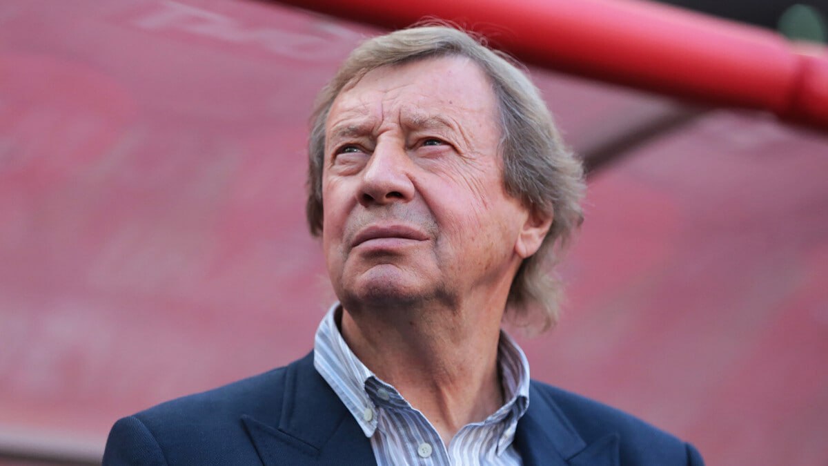 Юрий Семин в разговоре с Матч ТВ назвал лучших футболистов первого круга РПЛ Кордоба и Батраков лучшие игроки первой части сезона РПЛ Это два игрока которые забивают решающие голы которые приносят командам победы Они явно играют самую большую роль в своих командах news matchtv Олег Бухарев Матч ТВ