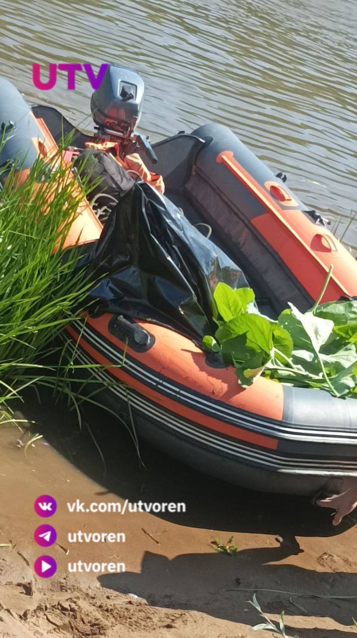 Водолазы АСС обнаружили тело мужчины, который утонул в Бузулуке в реке Самара Об этом UTV сообщил источник. Оренбуржье