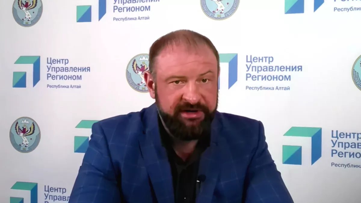 ТОЛК новости Барнаула Алтайского края и Республики Алтай from АЛТАЙ 04 Задержан бывший заместитель министра строительства Республики Алтай Максим Гербет Об этом сообщает издание Новости Горного Алтая Отметим что осенью текущего года Максим Гербет был освобождён от должности заместителя министра строительства Республики Алтай До назначения в органы исполнительной власти республики в 2023 году он работал в администрации губернатора Алтайского края Сведения о том какие именно действия вменяются Гербету официально пока не раскрываются Подписывайтесь на АЛТАЙ 04