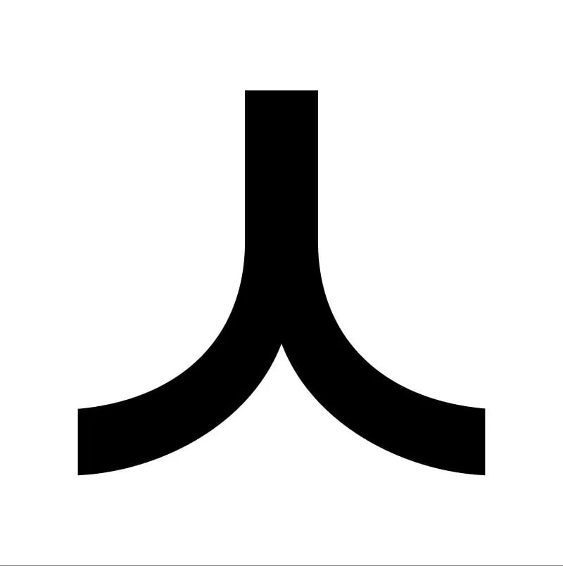 OpenAI в целом и Sama в частности инвестировали в только что созданную Merge Labs компанию сфокусированную на создании интерфейса для подключения мозга к компьютеру BCI Вместе с ними кстати денег вкинул и Габен Компания будет являться прямым конкурентом Neuralink от Elon Musk но ставка делается на кардинально другой подход который потребует существенно меньше инвазивных процедур Сейчас Neuralink сверлят в черепе дырку и устанавливают маленький имплант с электродами погружённными в мозг на несколько миллиметров Такой чип охватывает лишь одну зону мозга но в идеале сигнал нужно считывать из разных Что же будут делать Merge Labs Основатели сообщили что на первом этапе их исследования будут сосредоточены на использовании ультразвуковой технологии для отслеживания активности нейронов в сочетании с белками способными усиливать нейронные сигналы Цель доставить специальные белки в мозг и интегрировать их с нейронами Использование свойств этих белков заставит нейроны генерировать более четкий сигнал для считывания ультразвуком Такие белки называются молекулярные репортеры они сообщают о действиях клетки таким образом что ультразвук может зафиксировать сигнал с гораздо более высокой точностью При этом в лаборатории пока отказываются говорить о том как именно эти белки будут попадать в мозг Можно предположить что для доставки генетических элементов к нейронам будет использоваться метод генной терапии Желаем ребятам удачи будем следить за ними раз в год Если вам интересно узнать чуть больше вот тут есть свежее интервью с одним из ко фаундеров