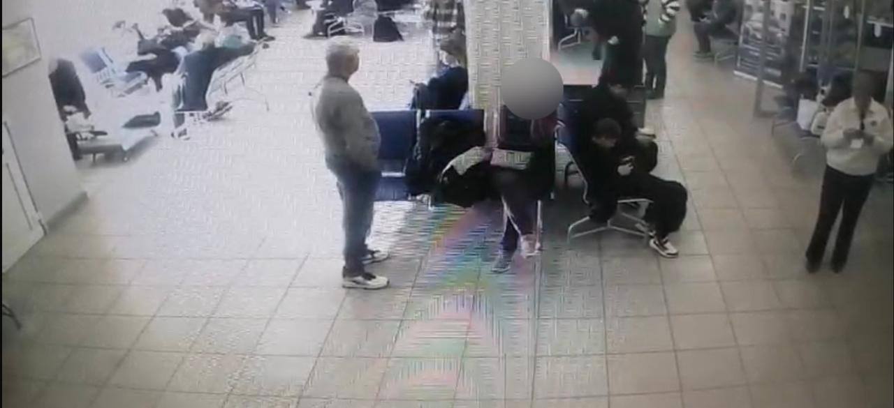 Северо Западная транспортная прокуратура контролирует ситуацию в связи с задержкой уже на шесть часов авиарейса Иваново Минеральные Воды В аэропорту Иваново задержан самолет до Минеральных Вод Вылет ожидают 90 пассажиров Ивановская транспортная прокуратура контролирует соблюдение прав пассажиров и предоставление им необходимых услуг