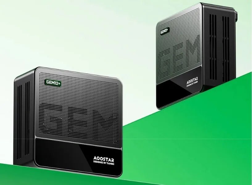 Aoostar представила новую модель мини-ПК GEM12+, представляющую собой упрощённую версию GEM12+ Pro без встроенного экрана. Устройство оснащено процессором AMD Ryzen 7 Pro и доступно по стартовой цене 2158 юаней около 300 долларов . Покупателям доступна базовая версия без оперативной памяти и накопителя, а также варианты с 32 ГБ ОЗУ и 1 ТБ SSD за 3158 юаней около 440 долларов или 64 ГБ ОЗУ и 2 ТБ SSD за 4158 юаней около 580 долларов . В оснащение входит 8-ядерный 16-поточный процессор Ryzen 7 Pro-8845HS, два интерфейса PCIe 4.0 4 NVMe и поддержка двух твердотельных накопителей формата 2280. Устройство совместимо с оперативной памятью DDR5 5600 МГц и оснащено одной системой охлаждения с вентилятором. Также присутствует поддержка беспроводной сети Wi-Fi 6. Мини-ПК получил два порта USB-A 3.2 Gen 2, один USB4, один OCulink и аудиоразъём 3,5 мм на передней панели, а на задней — ещё один USB4, два сетевых порта 2.5G, разъёмы DP и HDMI, а также два USB-A 2.0.