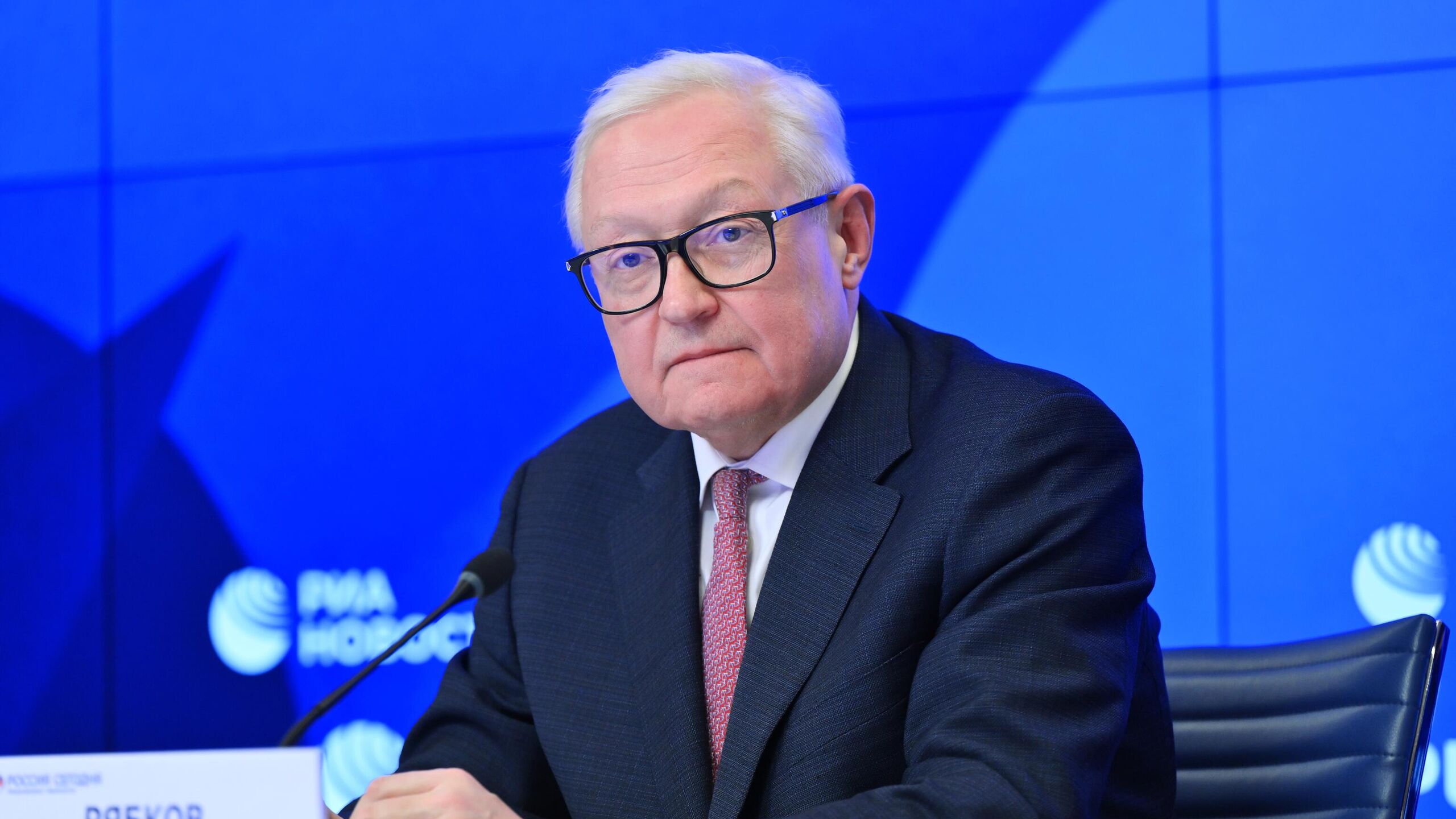 Двусторонняя повестка отношений России и США в том числе вопросы экономики будут обсуждаться в ходе предстоящих контактов главы российского МИД Сергея Лаврова и госсекретаря США Марко Рубио заявил замглавы МИД РФ Сергей Рябков
