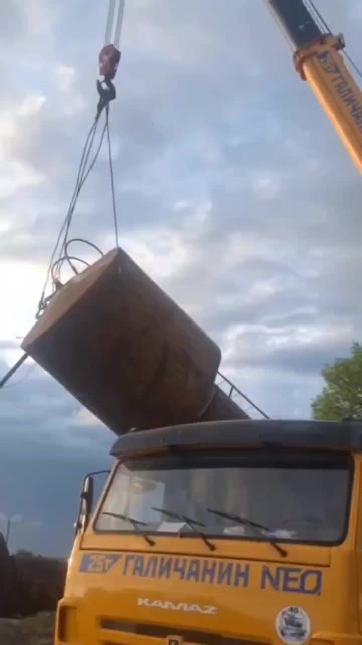 В Круглоозерке завершена установка водонапорной башни для улучшения водоснабжения