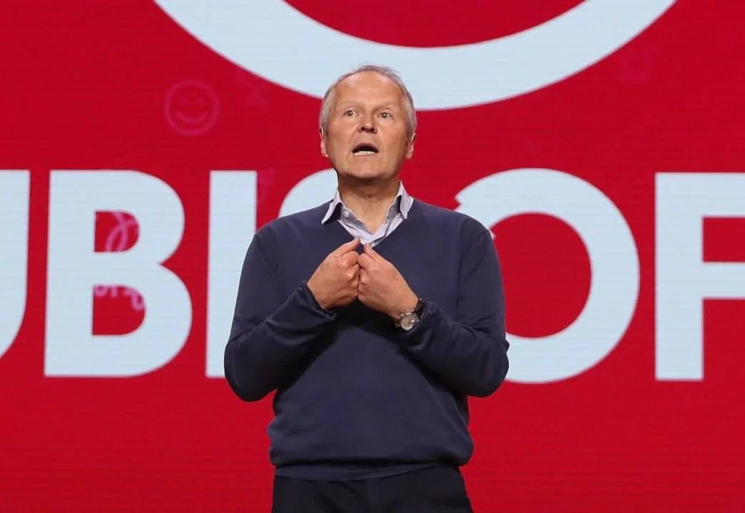 Гендиректора Ubisoft вызвали в суд по делу о домогательствах Ив Гиймо должен предстать перед судом 1 октября Ранее несколько топ менеджеров компании уже получили наказание за издевательства над сотрудниками   ИгроNews