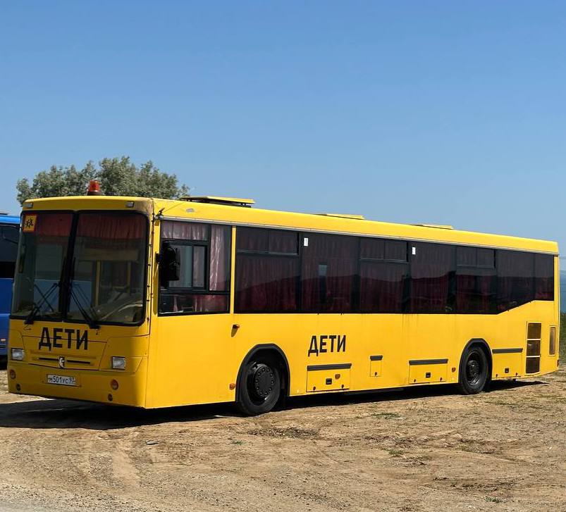 Для малышей из Копанского организовали бесплатные автобусы в детский сад Воспитанников детского сада 219 хутора Копанского который закрывается на капитальный ремонт распределили по другим садам округа Большинство детей теперь будут ходить в детский сад 163 в поселке Колосистом Городская дума приняла решение организовать для них бесплатный подвоз Утром и вечером детей будут довозить четыре специальных автобуса Финансирование этой меры поддержки возьмет на себя городской бюджет вгороде Телеканал Краснодар написать