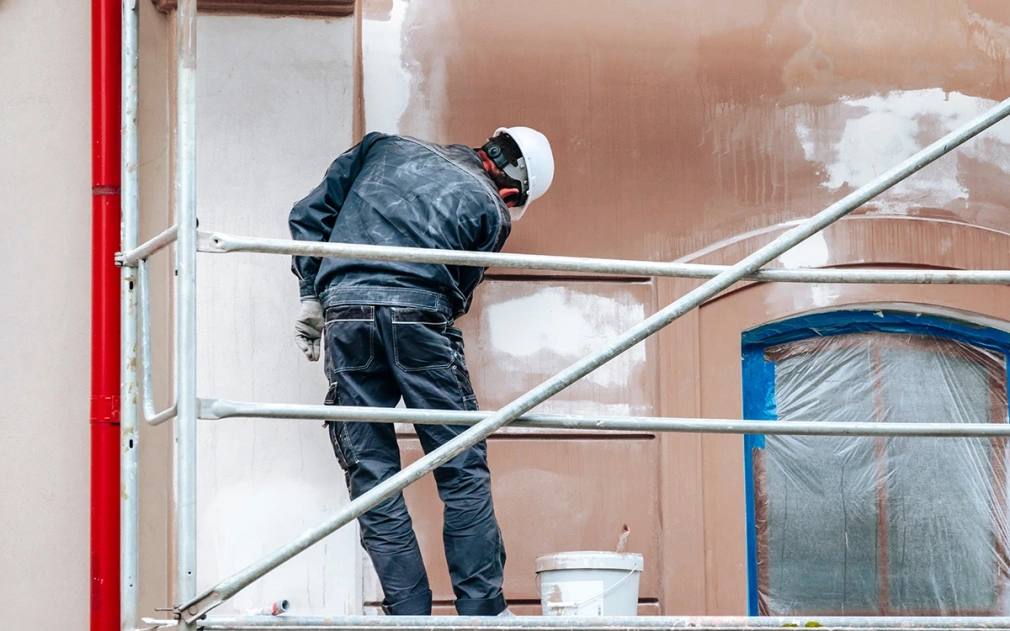 Совфед одобрил закон об освобождении от платы за капитальный ремонт Закон освобождает собственников нежилых помещений в многоквартирных домах включённых в программу реновации в Москве от уплаты взносов на капитальный ремонт Ранее освобождение распространялось только на владельцев квартир Поправки вносятся в статьи 7 3 и 7 4 закона О статусе столицы РФ чтобы уравнять права собственников нежилых помещений с собственниками квартир законы Фото Veja Shutterstock FOTODOM Читать РБК Недвижимость в Telegram