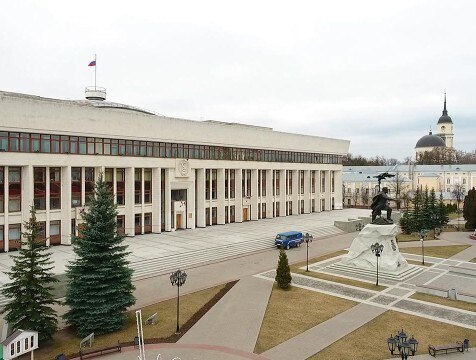 Шапша доходы консолидированного бюджета региона превысили 127 млрд рублей Доход консолидированного бюджета Калужской области превысил рекордные 127 млрд рублей в 2024 году Выросли показатели поступления и в федеральный бюджет Также за последние 8 месяцев собственные доходы бюджета выросли на 15 2 чем за тот же период прошлого года Источники налог на прибыль и налог на доходы физических лиц Об этом сообщил губернатор области в рамках рабочей встречи с руководителем УФНС региона Андреем Ламакиным http gtrk kaluga ru news ekonomika news 57632