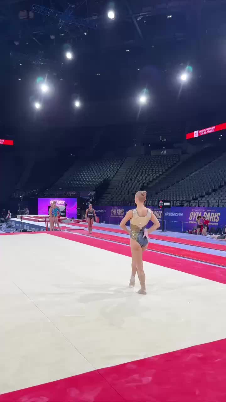 Украинские гимнастки бойкотируют FIG World Challenge Cup из-за участия Мельниковой