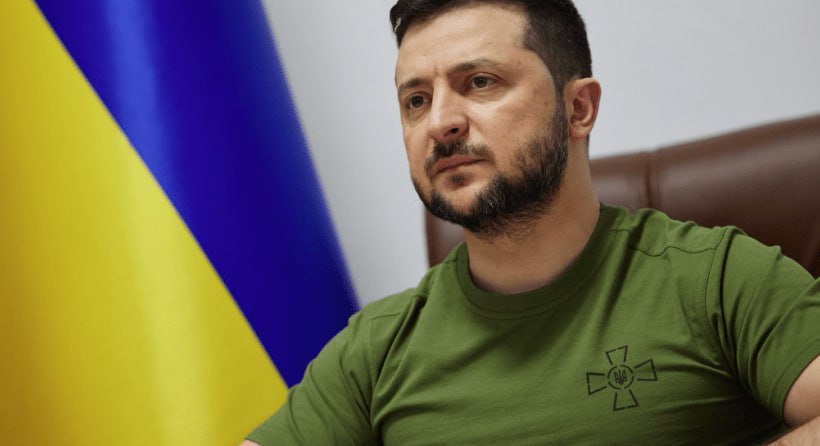 Нидерланды предоставят 300 миллионов евро на восстановление Украины. В этом и следующем году Нидерланды выделят Украине 300 миллионов евро на восстановление страны. Эти деньги пойдут на восстановление электроснабжения и водоснабжения, заявили в четверг на международной конференции в Риме исполняющий обязанности премьер-министра Дик Схооф и министр иностранных дел Каспар Велдкамп. «Россия не только пытается поставить Украину на колени, но и последние три года пытается разрушить украинское общество и экономику», — заявил Велдкамп на ежегодной конференции по восстановлению Украины. «Экономика и общество Украины должны быть сохранены. Это поможет стране в борьбе». Кабинет министров выделил Украине более полумиллиарда евро экономической помощи на 2025 и 2026 годы. Из них 200 миллионов евро уже были озвучены. Теперь стало известно и о распределении оставшихся средств. В этом году 52 миллиона евро будет направлено на восстановление энергетической инфраструктуры и водоснабжения. Кроме того, 20 миллионов евро будут направлены на киберподдержку для защиты страны от цифровых атак.