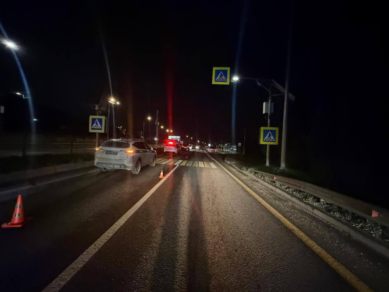 В Севастополе легковушка сбила пешехода на зебре Об этом сообщили в полиции города В результате ДТП мужчина получил телесные повреждения и доставлен в медицинское учреждение На данный момент его личность не установлена говорится в сообщении Предварительно водитель легковушки был трезв Правоохранители устанавливают все обстоятельства ДТП 0 Подписаться на РИА Новости Крым в Telegram MAX VK