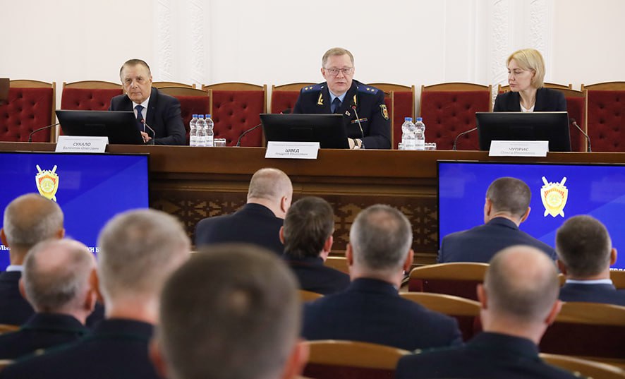 Под председательством Генерального прокурора Республики Беларусь Андрея Шведа состоялось заседание республиканского координационного совещания, на котором рассмотрены вопросы эффективности принимаемых государственными органами и иными организациями мер по борьбе с коррупцией. ⏩ Подробнее читайте на сайте.