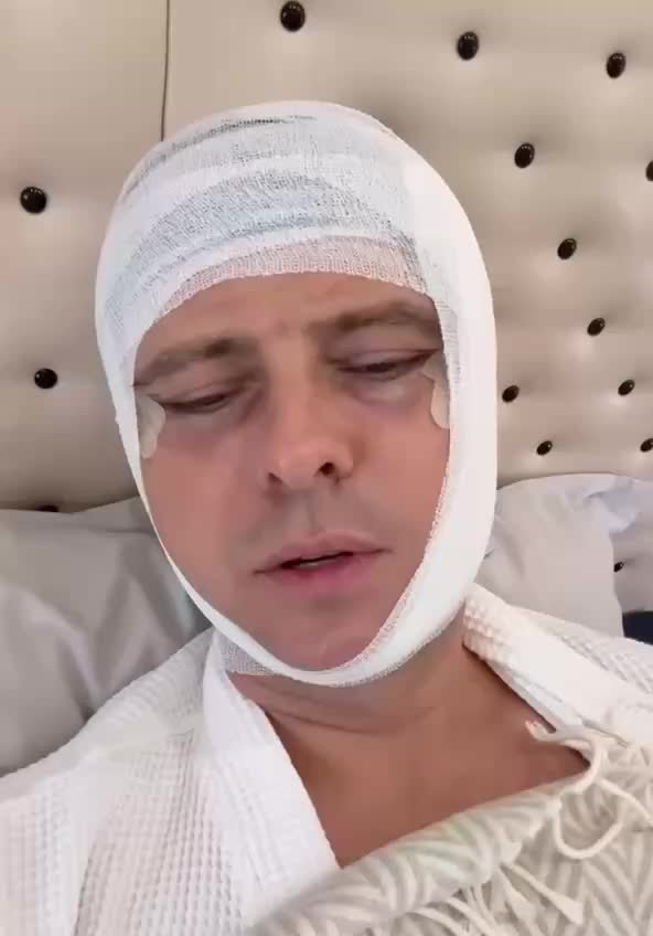Евгений Плющенко прошел блефаропластику у хирурга Тимура Хайдарова