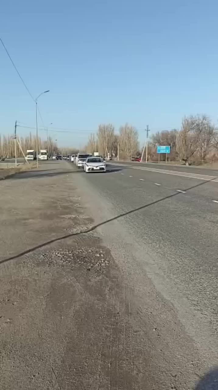 Гонка грузовиков в Кыргызстане завершилась штрафами и разъяснительными беседами