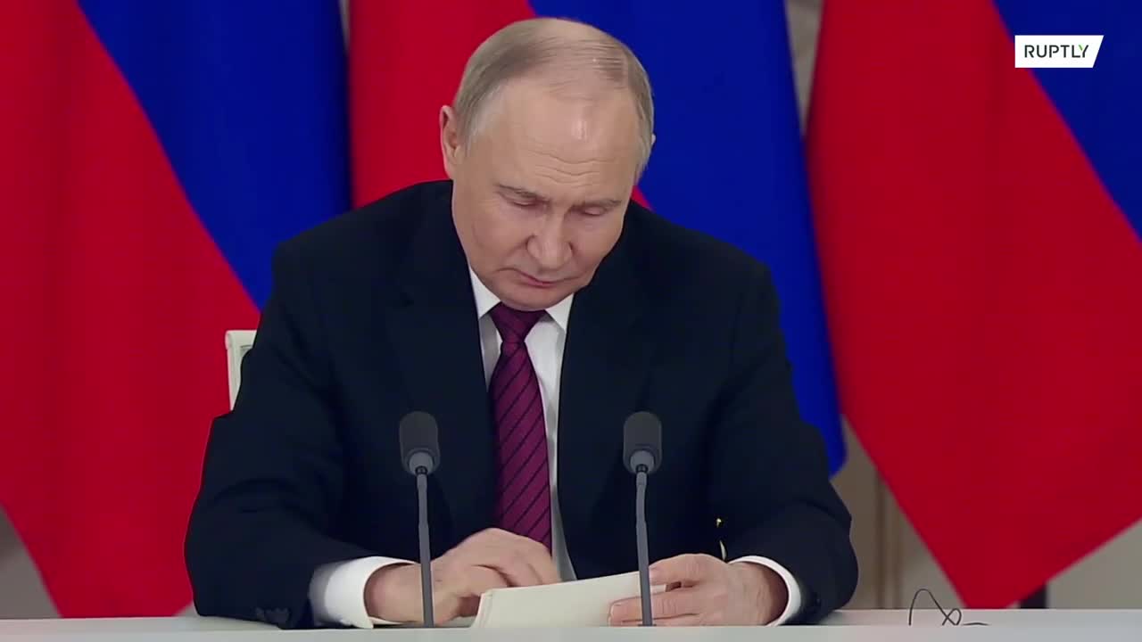 Путин обсудил вопросы урегулирования на Украине во время переговоров в Москве