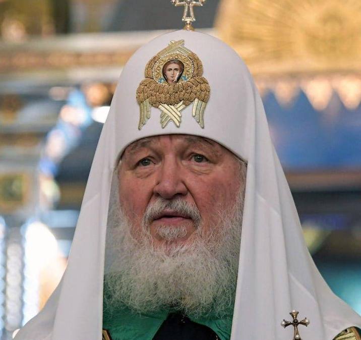 Небо не ответит патриарх Кирилл призвал не молиться о материальном благополучии Верующим нельзя просить об увеличении зарплаты повышении в должности и других материальных благах заявил патриарх Не надо молиться о чем то таком что просто неправильно исполнить увеличь зарплату помоги стать начальником помоги купить дом машину съездить в отпуск не получится на такие просьбы небо не ответит подчеркнул глава РПЦ По его словам истинная молитва должна быть сосредоточена на более важных вещах жизненном пути укреплении веры и гармонии в отношениях с родными и близкими Наш МАХ       ПОДПИСАТЬСЯ Наш МАХ       НАШИ НОВОСТИ ВКонтакте НАШИ НОВОСТИ ПОДПИСАТЬСЯ