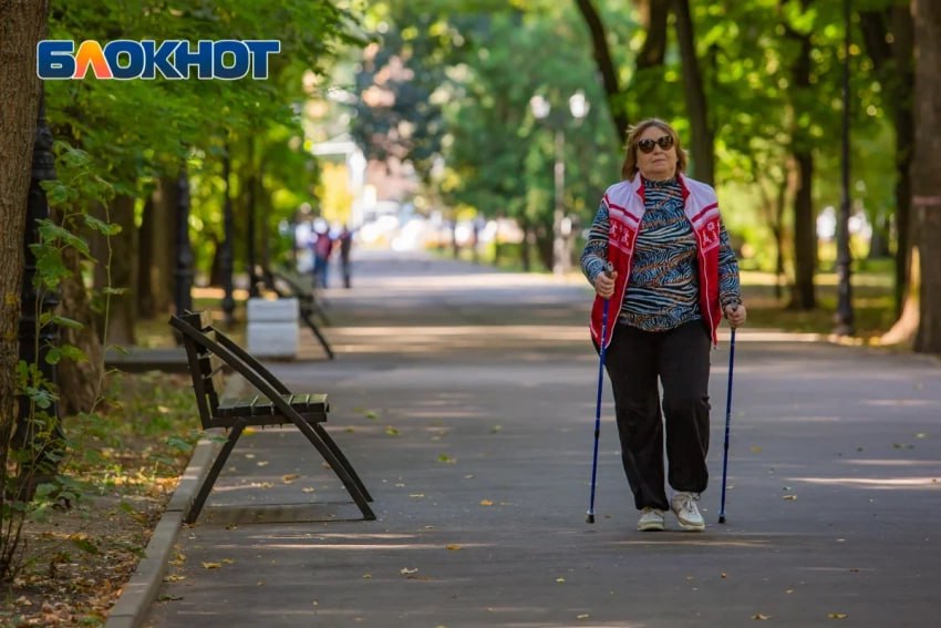 Ростовской области грозит циклон с аномальным похолоданием до +10 Александр Иошпа предупредил о возможных пыльных бурях в восточной части Ростовской области. По его словам, непогода связана с противоборствующими воздушными массами. В ближайшие два дня в регион придут осадки в виде дождя из-за циклона с юго-запада. Конец июня в Ростовской области может ознаменоваться похолоданием до +10 градусов и ниже из-за северо-западного циклона. Вместе с похолоданием ожидаются ливни. Также в восточной части региона, ближе к Калмыкии, возможны пыльные и песчаные бури. Работа Авто Глэмпинг Медицина