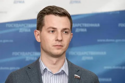 Букмекерские конторы будут платить дополнительные налоги В Госдуме заявили о том, что букмекерские конторы обяжут платить дополнительные налоги, которые будут использованы на профилактику лудомании. Депутат Артем Метелев отметил, что сейчас занимается разработкой законопроекта, регламентирующего оплату дополнительного налога в размере 0,1-0,2% на систему профилактирования лудомании. Политик добавил, что эти средства пойдут на исследования, социальную рекламу и работу психологических и медицинских служб, которые будут помогать лудоманам. Russia News — Подпишись