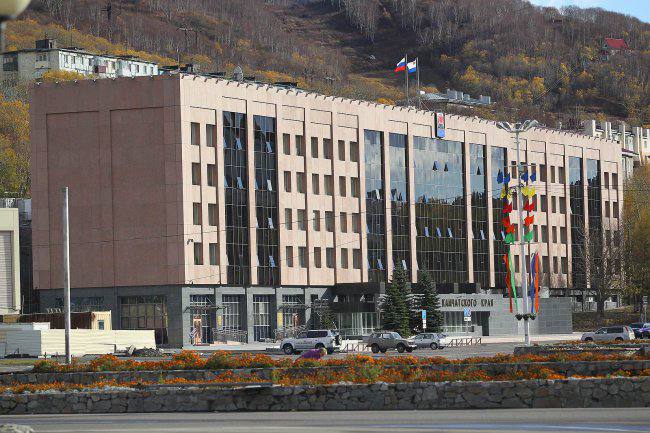 Губернатор озвучил кто войдёт в обновлённый состав правительства Камчатки Кандидатуру Юлии Морозовой предложили на пост председателя правительства Оксаны Герасимовой на вице губернатора Решение депутаты примут 28 октября Остальные посты распределят до конца ноября В команде новые министры по туризму культуре образованию спорту и цифровому развитию Подписаться Предложка Чат