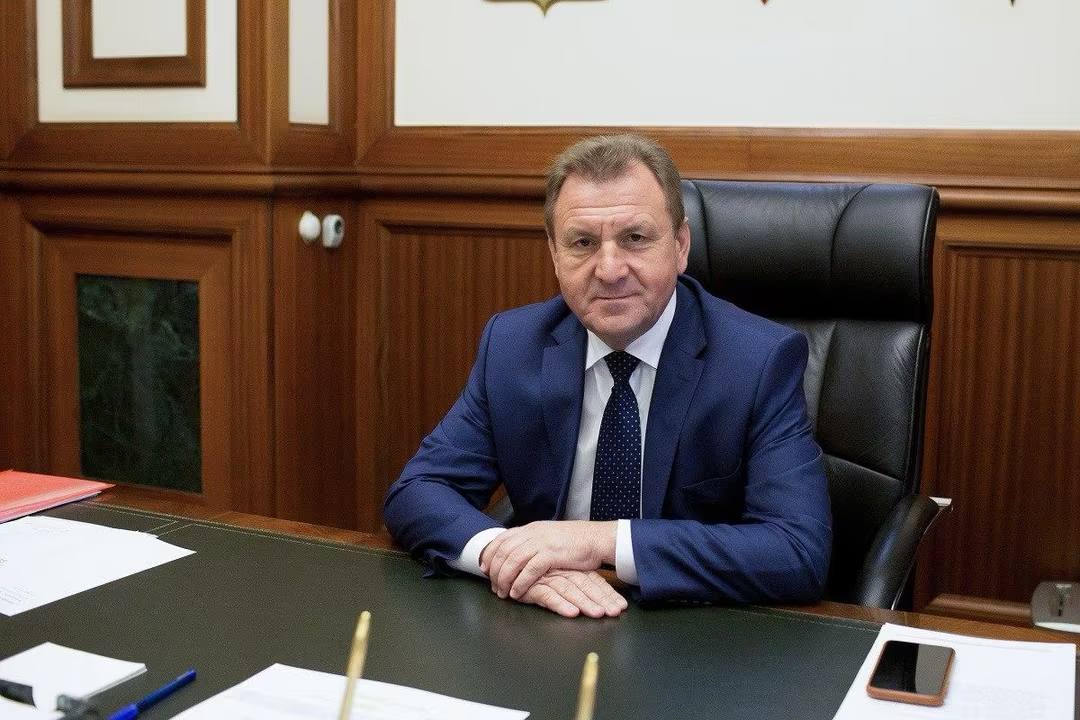 Иван Ульянченко переизбран главой Ставрополя Главой города Ставрополя снова стал Иван Ульянченко. Такое решение приняла на заседании городская Дума 17 июня.