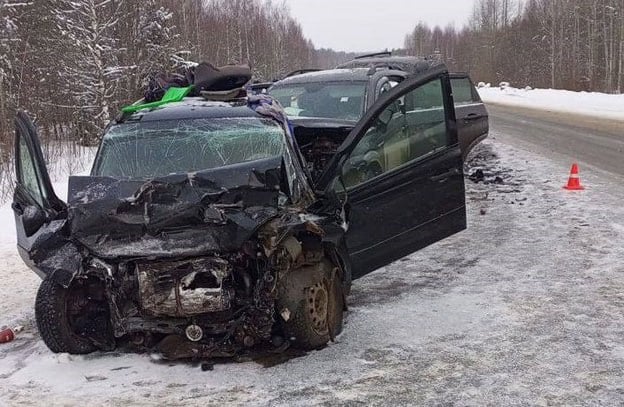 Водитель «Калины» погибла в ДТП в Оричевском районе  «Шевроле Каптива» и «Лада Калина» столкнулись 21 февраля на 44 км трассы Киров – Советск – Яранск. Водитель и два пассажира иномарки получили травмы.