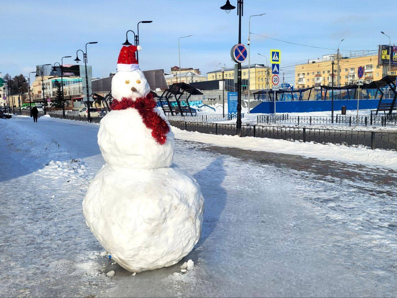 В Омске пройдет выставка авторских снеговиков   С 18 декабря во дворике музея «Искусство Омска» пройдет мероприятие «МореСнега». Художники вылепят снежных персонажей, отражающих их собственный мир.  Внутренний дворник «Арт-погружение»,  Партизанская, 5а лит М.  Подписаться \ Прислать новость