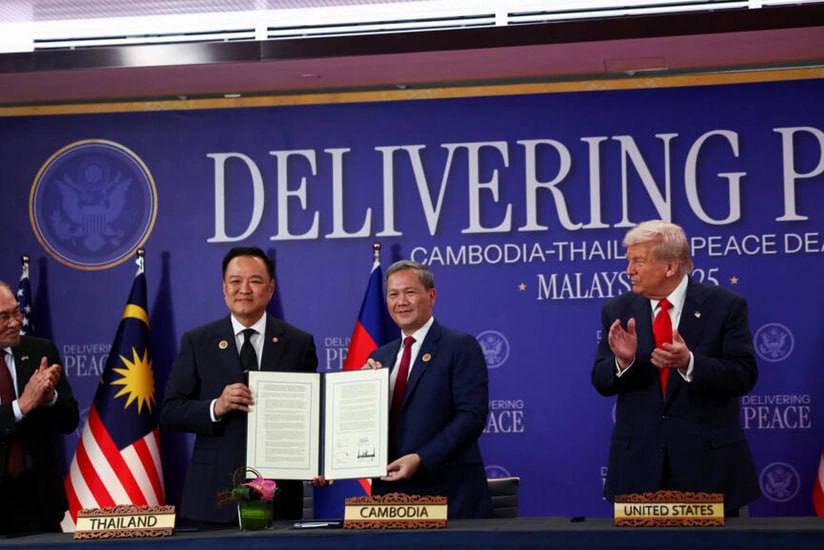 США приостановили торговые переговоры с Таиландом из за конфликта на границе с Камбоджей EFE Решение связано с тем что Бангкок приостановил выполнение мирного соглашения подписанного в октябре при посредничестве президента США Дональда Трампа Таиланд получил уведомление о приостановке переговоров до возвращения к соблюдению соглашения Caucasian bureau