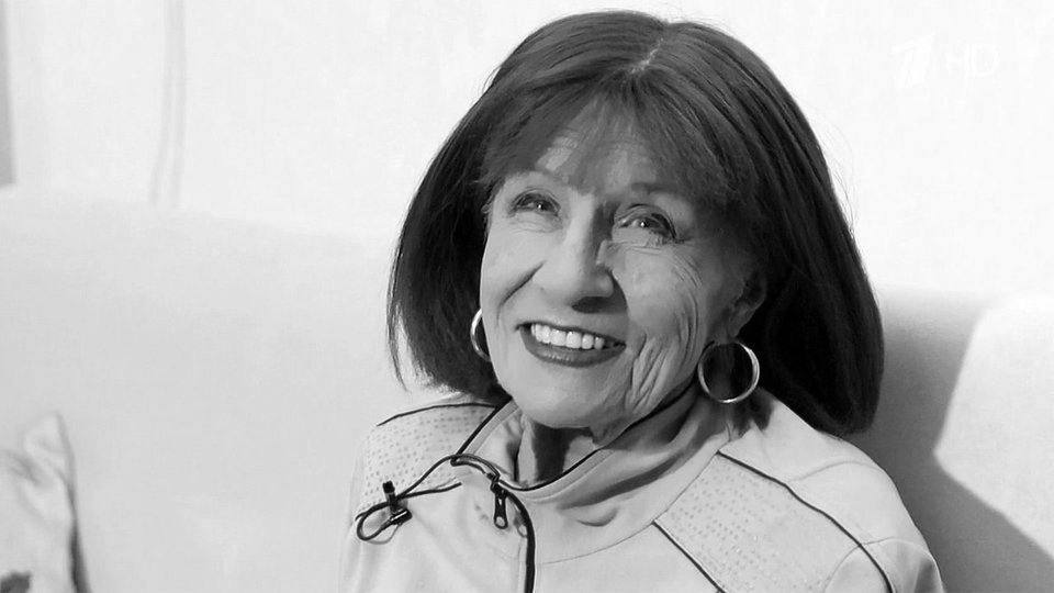 Умерла бывший главный режиссер программы «Время» Калерия Кислова. Ей было 99 лет О ее смерти сообщила корреспондент «Первого канала» Кристина Левиева. Калерия Кислова была заслуженным деятелем искусств РСФСР, лауреатом Государственной премии СССР. Занимала должность главного режиссера программы «Время» с 1977 по 2006 годы. Подпишись на «Вечернюю Москву»