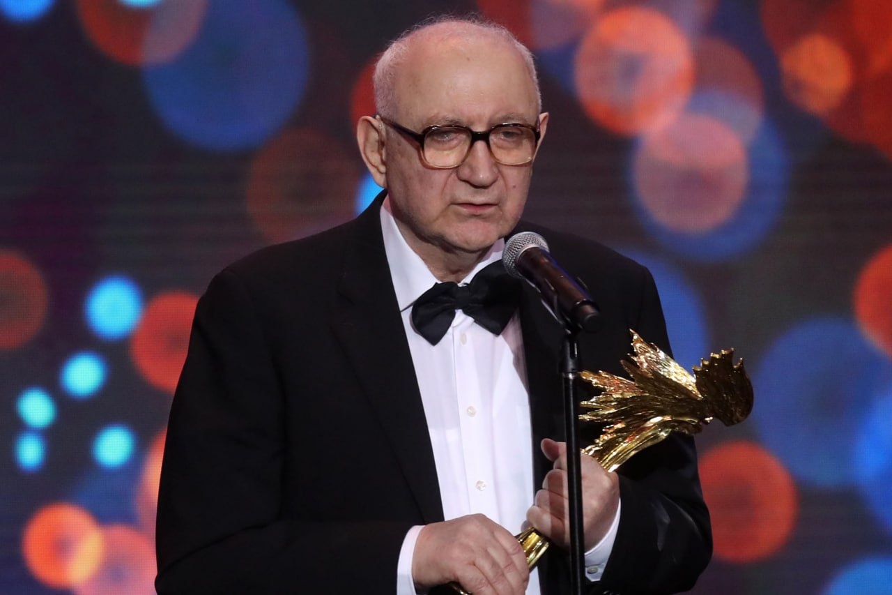 Умер режиссер Эльдар Шенгелая  Ему было 92 года.    «С сожалением сообщаем, что скончался Эльдар Шенгелая», — говорится в сообщении фонда Нато Вачнадзе в Facebook .   : Вячеслав Прокофьев / ТАСС   принадлежит Meta, признанной экстремистской и запрещенной в России