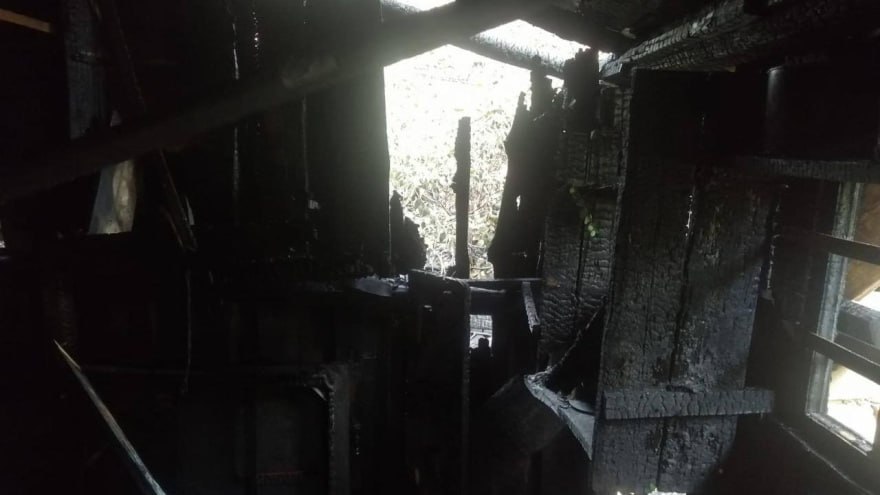 Воронежца и жителя Белгородской области будут судить за сожжение человека  Поджог произошёл в октябре прошлого года. Двое мужчин поссорились между собой на улице Цурюпы, после чего 60-летний воронежец несколько раз ударил 43-летнего белгородца деревянной палкой. Пострадавший затаил обиду и решил вместе с другом отомстить обидчику.  Дождавшись ночи и взяв с собой зажигалку, они подожгли дом недруга. Тот погиб на месте. Сейчас белгородца и его знакомого обвиняют в убийстве с особой жестокостью.    Большой воронежский. Подписаться