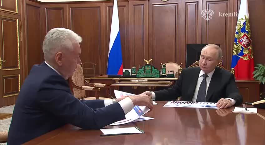 Сергей Собянин и Владимир Путин обсудили рост продолжительности жизни в России