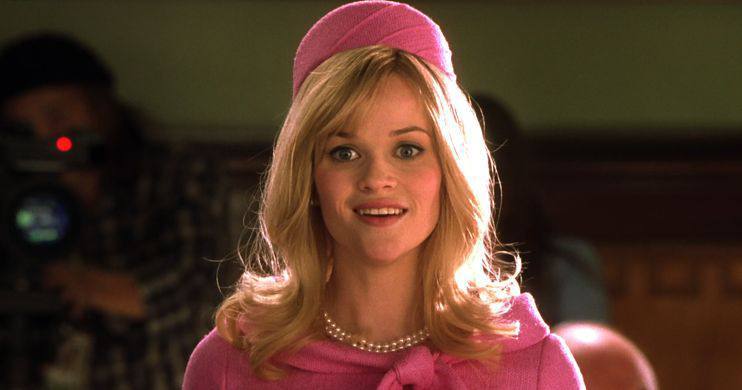 Официально завершено производство сериала Эль приквела Блондинки в законе Шоу будет доступно на платформе Prime Video 1 июня veraafanasyeva