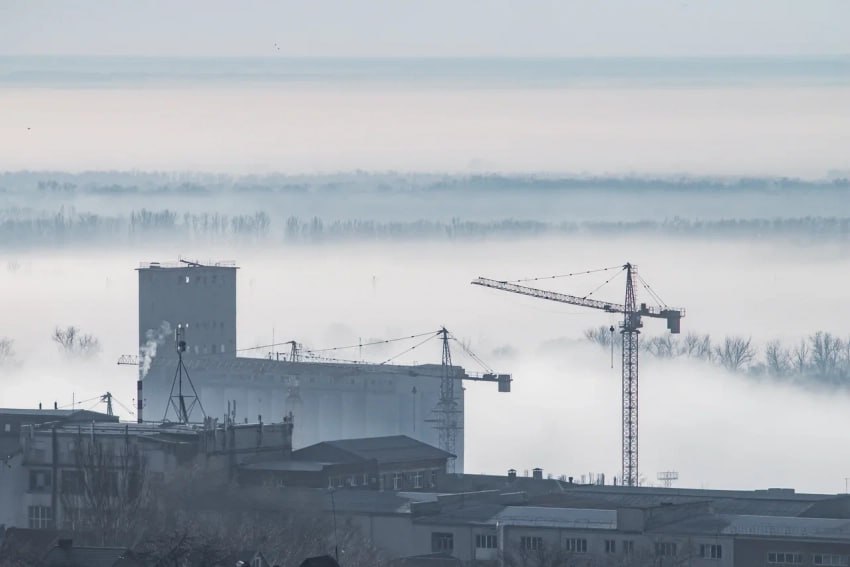 На Дону четверть застройщиков платит налоги не в местный бюджет Большинство строительных компаний в Ростовской области положительно отреагировали на инициативу временно исполняющего обязанности губернатора Юрия Слюсаря о регистрации в регионе и уплате налогов в местный бюджет. Хотя регистрация носит рекомендательный характер, открытого неприятия эта идея не вызвала. На данный момент власти региона стремятся локализовать всю цепочку, включая подрядчиков и субподрядчиков, чтобы увеличить налоговые поступления в местный бюджет. Работа Авто Глэмпинг Медицина