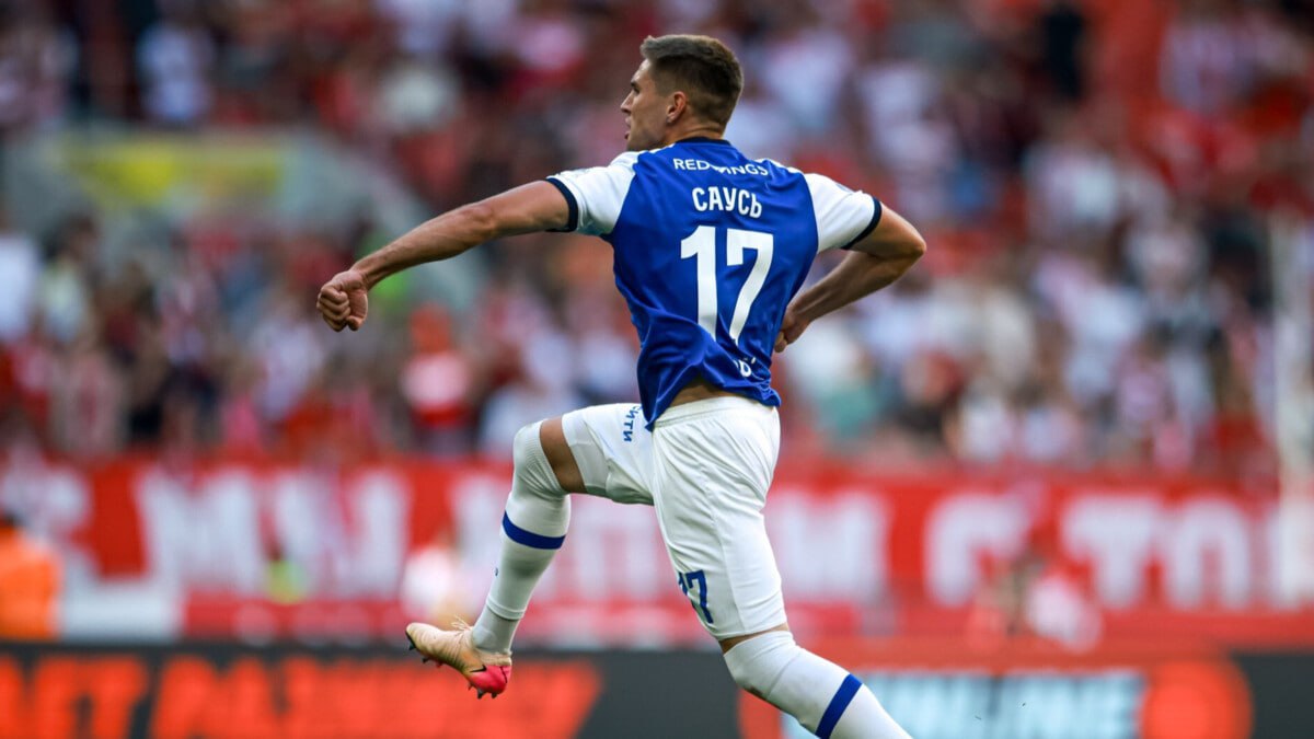 Балтика приняла предложение Спартака по трансферу Сауся заявил Матч ТВ спортдиректор калининградцев Ранее журналист Иван Карпов сообщил что полузащитник переходит в Спартак за 350 млн Армен Маргарян Матч ТВ Мы действительно приняли предложение Спартака по Саусю Сейчас клубы начинают процесс подготовки к осуществлению трансфера а представитель игрока ведёт переговоры по условиям личного контракта Чтобы сделка закрылась нужно чтобы они согласовали контракт и футболист прошел УМО На данный момент на 80 90 всё сделано но пока я не могу сказать что мы закрыли эту историю news matchtv соцсети Балтики