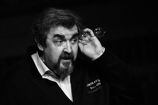 Ректор Школы студии МХАТ Игорь Золотовицкий умер на 65 м году жизни Главное здесь Подписывайтесь