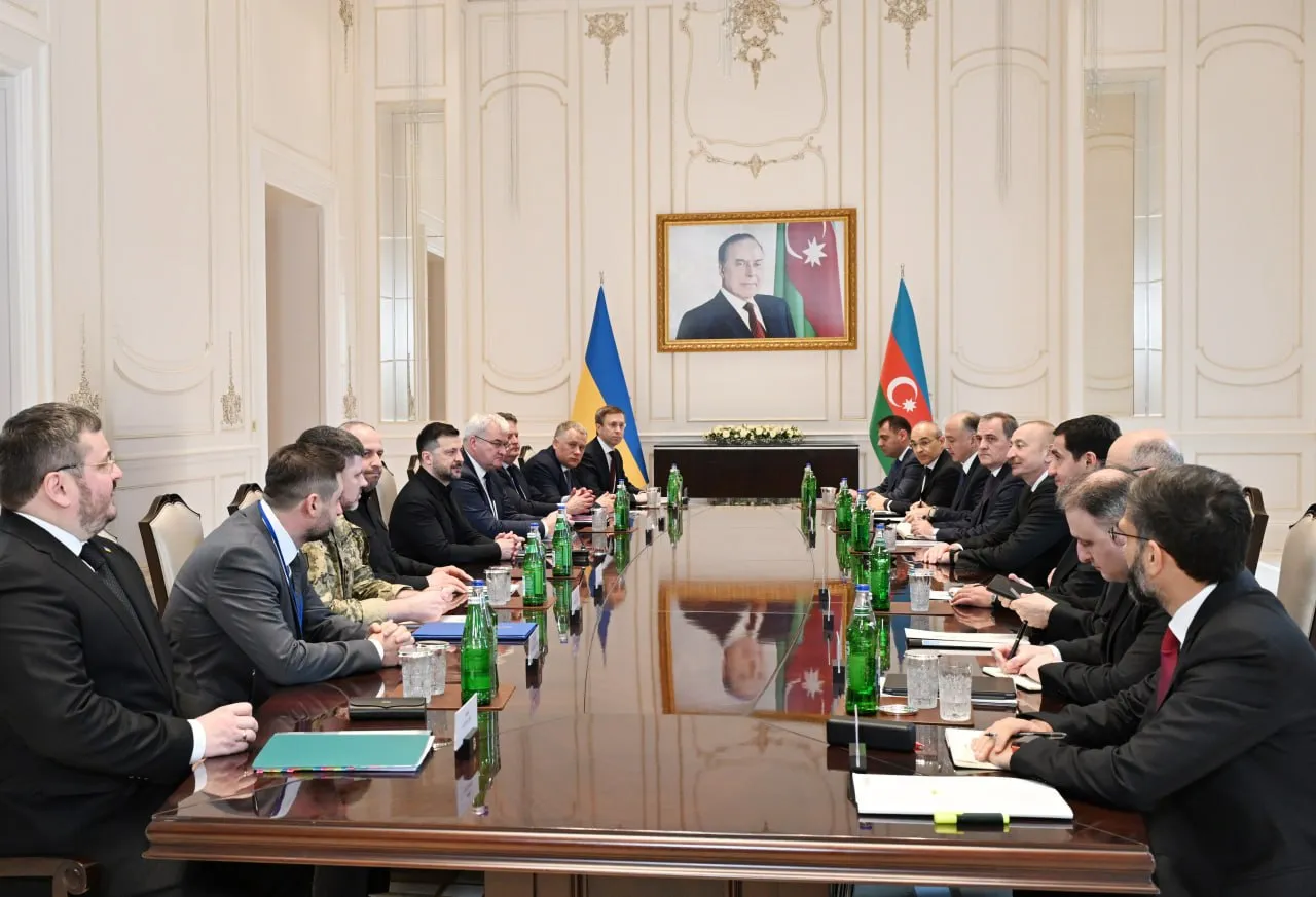В Габале проходит встреча Президента Азербайджанской Республики Ильхама Алиева с президентом Украины Владимиром Зеленским в расширенном составе ruoxuaz ИльхамАлиев ВладимирЗеленский Габала   Новости Азербайджана Написать нам